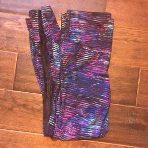 ATHLETA Leggings 3/4 with purple & blue stripes